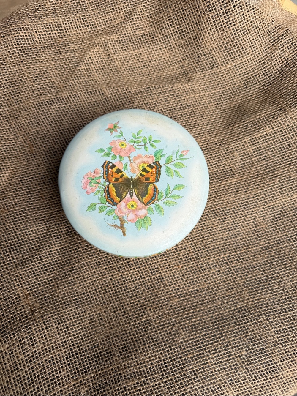 Daher Sweet Vintage Floral Butterfly Trinket Box - Light Blue tin.